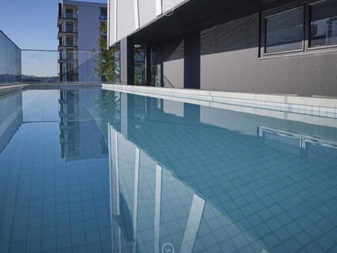 ONE OAK (693I) - Accommodation Main Beach 2
