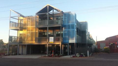 Onslow Apartments - Accommodation Main Beach 0