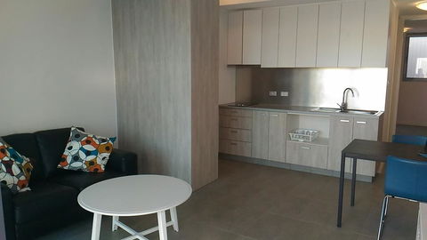 Onslow Apartments - Accommodation Main Beach 2