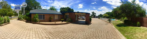 Orana Windmill Motel - Accommodation Main Beach 0