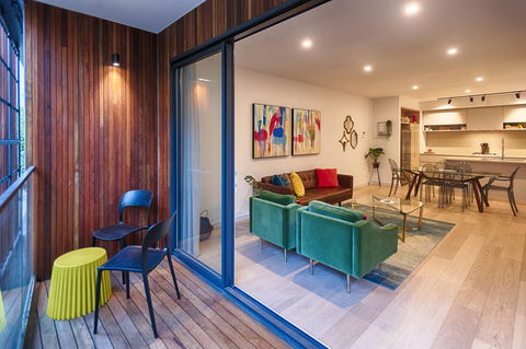 Orange Stay Townhouses - Accommodation Main Beach 0