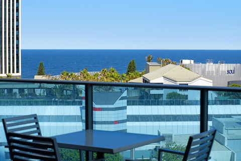 Orchid Residenses - Accommodation Main Beach 2