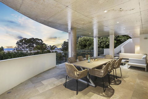 Orme Road Vista - Accommodation Main Beach 3