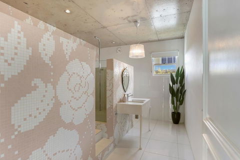 Orme Road Vista - Accommodation Main Beach 0