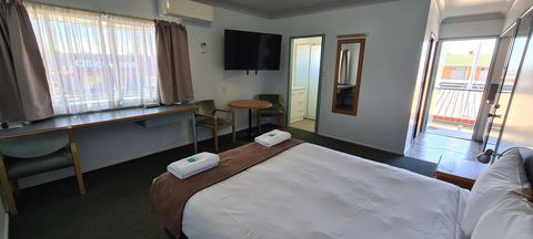 Oscar Motel - Accommodation Main Beach 3