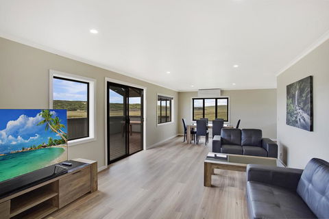 Otway Coastal Villas - Accommodation Main Beach 0