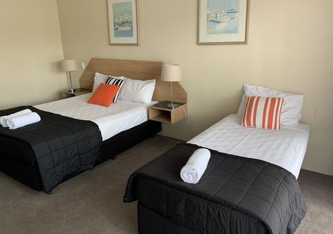 Outrigger Burleigh - Accommodation Main Beach 2