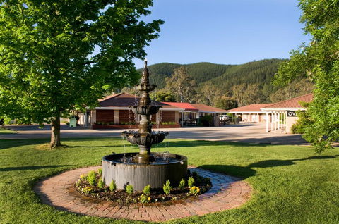 Ovens Valley Motor Inn - Accommodation Main Beach 1