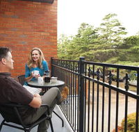 Oxley Court Serviced Apartments - Accommodation Main Beach