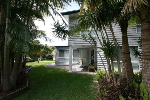 PACIFIC PALMS - Accommodation Main Beach 2