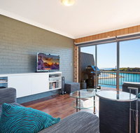 Pacific Pines Unit 5 - Accommodation Main Beach