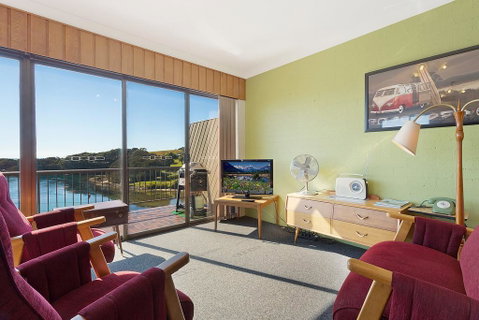Pacific Pines Unit 6 - Accommodation Main Beach 2