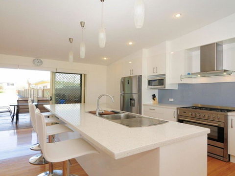 Pacific Views - Direct Access Onto Culburra Beach - Accommodation Main Beach 3