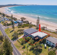 Pacifica 2 - Opposite the beach at Brooms Head - Accommodation Main Beach