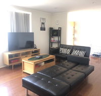Page Fresh 3BR House Free WiFi Netflix Parking - Accommodation Main Beach