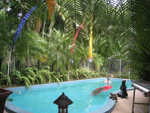 Palmerston Sunset Retreat - Accommodation Main Beach 0