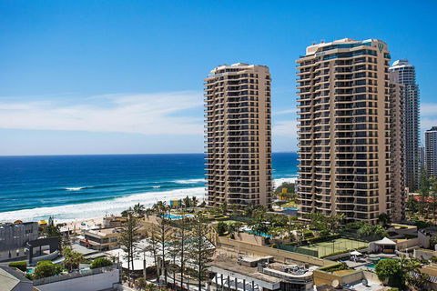 Paradise Centre Apartments By GCHS - Accommodation Main Beach 0
