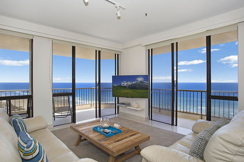 Paradise Centre Apartments By GCHS - Accommodation Main Beach 2