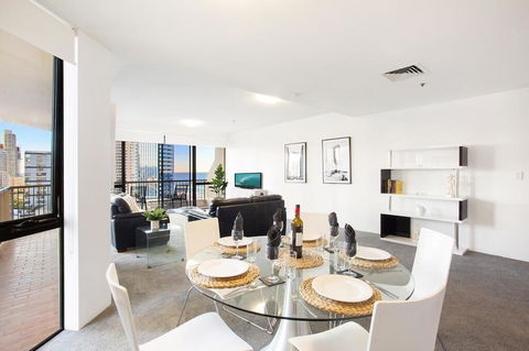 Paradise Centre Apartments By GCHS - Accommodation Main Beach 3