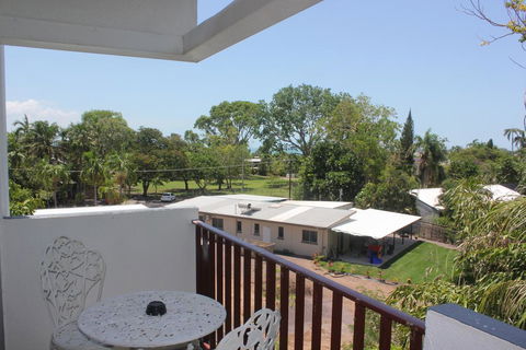 Paravista Motel - Accommodation Main Beach 1