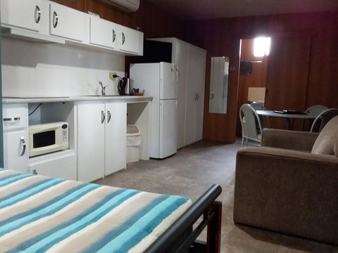 Paringa Caravan Park - Accommodation Main Beach 1