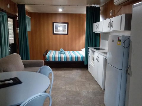 Paringa Caravan Park - Accommodation Main Beach 2