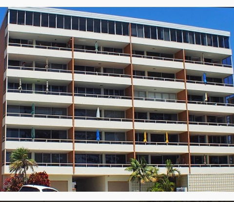 Park Towers Holiday Units - Accommodation Main Beach 0