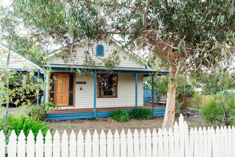 Parker Lodge Maldon - Accommodation Main Beach 1