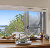 Penguins Rest - direct beach access from complex - Accommodation Main Beach