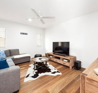 Pet Friendly new house Peregian Breeze Drive Peregian Beach - Accommodation Main Beach