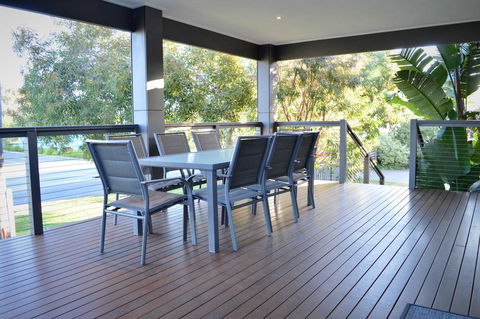 Pier One @ Eastern Beach - Accommodation Main Beach 2