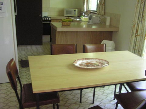 Pin High - Accommodation Main Beach 1