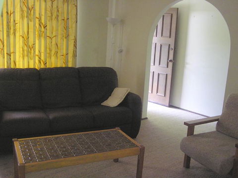 Pin High - Accommodation Main Beach 2