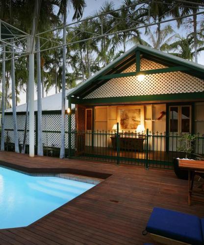 Pinctada McAlpine House - Accommodation Main Beach 3