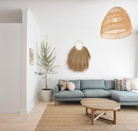 Pine at Arlo's - Refined luxury in Glenelg - Accommodation Main Beach