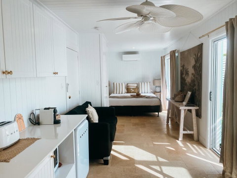 Pineapple Studio Byron Bay - Accommodation Main Beach 1