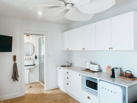 Pineapple Studio Byron Bay - Accommodation Main Beach 0