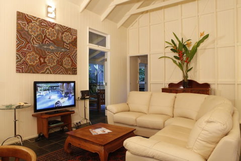 Port Douglas Cottage & Lodge - Accommodation Main Beach 2