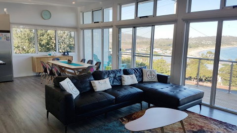 Primrose Sands Panorama - Accommodation Main Beach 1