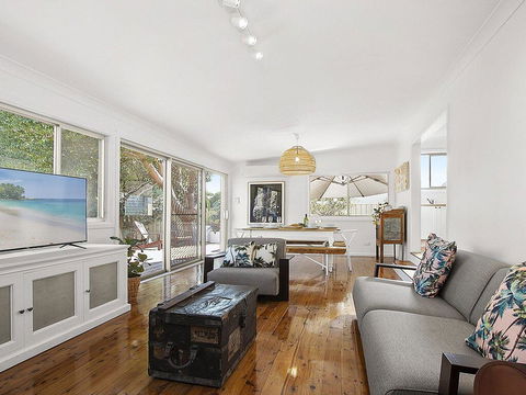 Prince Edward Escape - Pet Friendly - Accommodation Main Beach 0