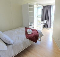Private modern room - Plaza Building- in City Centre - Accommodation Main Beach