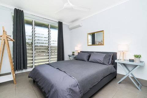 Private Pool, Big Backyard, Aircon - Paradise! - Accommodation Main Beach 2