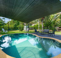 Private Pool Big Backyard Aircon - Paradise - Accommodation Main Beach