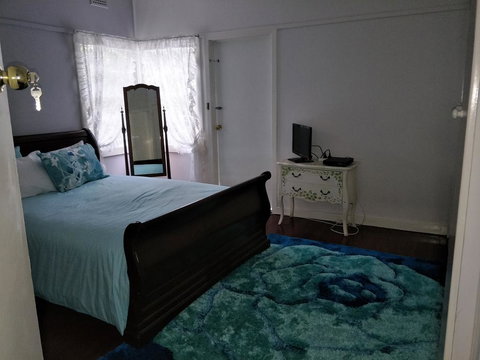 Providence - Accommodation Main Beach 0