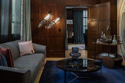 QT Sydney - Accommodation Main Beach 3