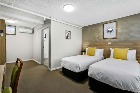 Quality Inn Sunshine Haberfield - Accommodation Main Beach 2