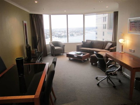 Quay West 2007 - Accommodation Main Beach 3