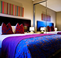 Quest Mascot - Accommodation Main Beach