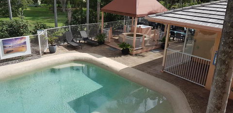 Rainbow Sands Resort - Accommodation Main Beach 3