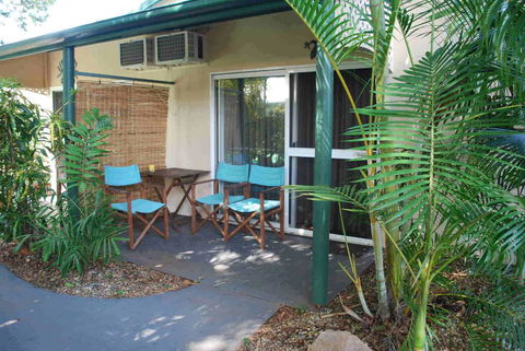 Rainforest Motel - Accommodation Main Beach 2
